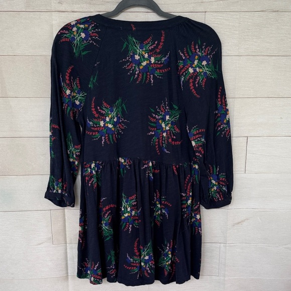 Anthropologie boho Maeve Navy Floral Top size small - Picture 4 of 4